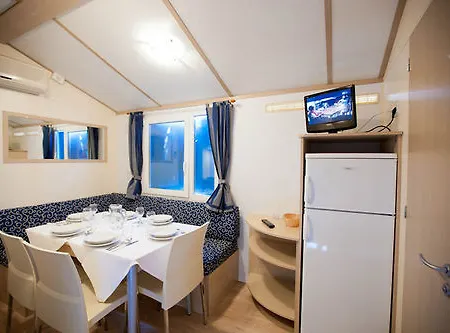 Campeggio Villaggio Blu 4*