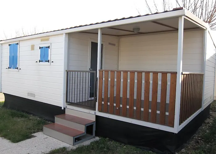 Κάμπινγκ Blu Fantasy Σενιγκάλια