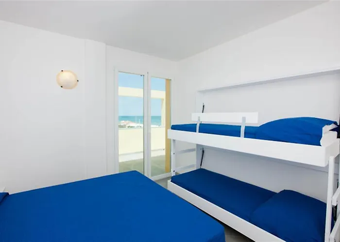 Blu Fantasy 4* Σενιγκάλια