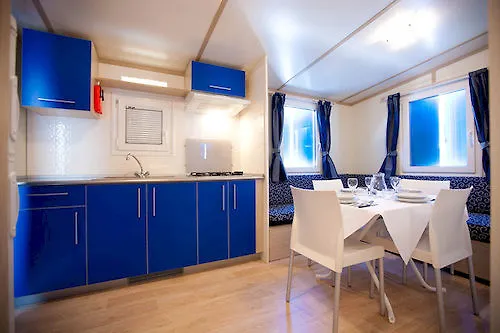 Blu Fantasy Σενιγκάλια