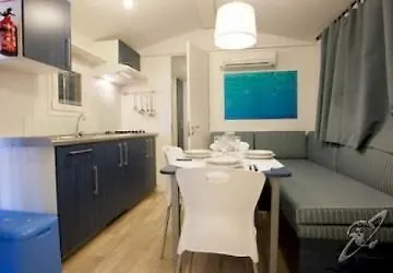 Blu Fantasy Κάμπινγκ Σενιγκάλια